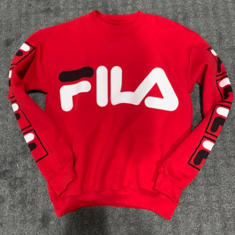 NEVER WORN FILA CREWNECK